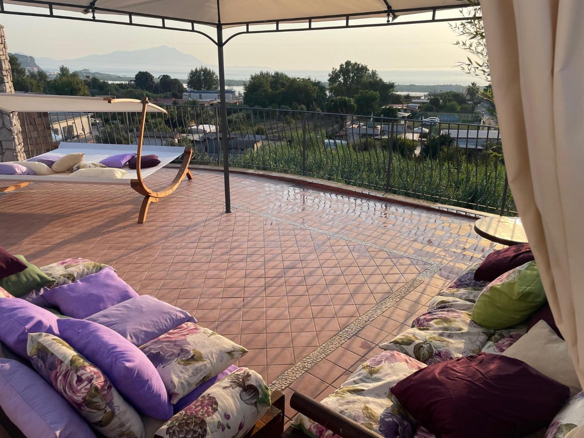Domus Parva - Villa Con Bio-Piscina, Spa Privata E Appartamenti Panoramici Bacoli Ngoại thất bức ảnh