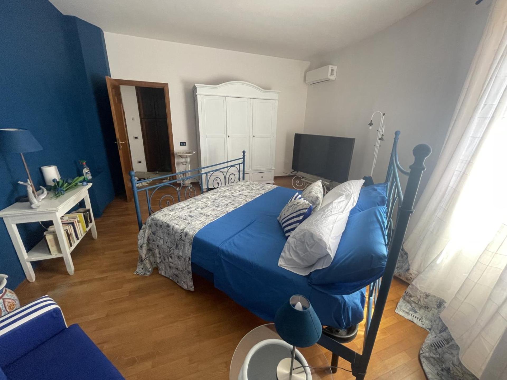 Domus Parva - Villa Con Bio-Piscina, Spa Privata E Appartamenti Panoramici Bacoli Ngoại thất bức ảnh